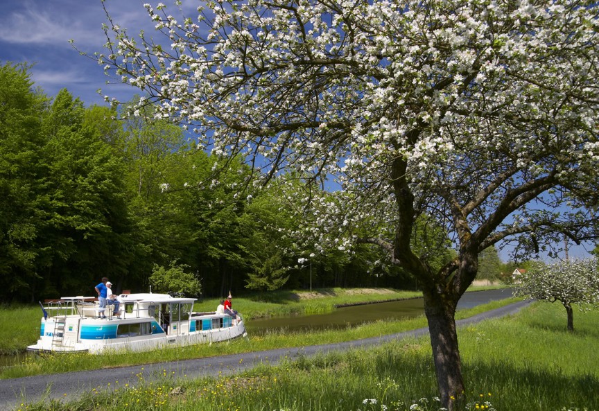 PONT-À-BAR